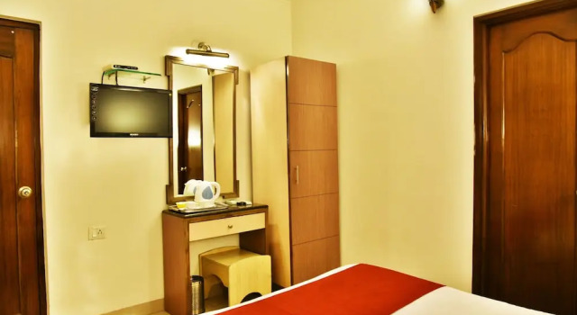 Четырёхместный номер Standard Hotel Sapphire Opposite Golden Temple