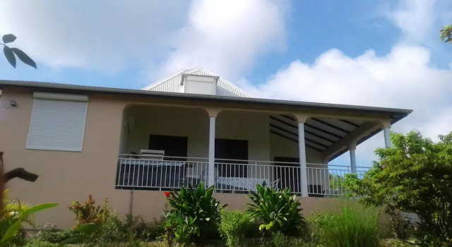 Villa With 3 Bedrooms in Sainte Anne, With Wonderful sea View, Private, Rezerwuj Willa Sainte-Anne Grande-Terre