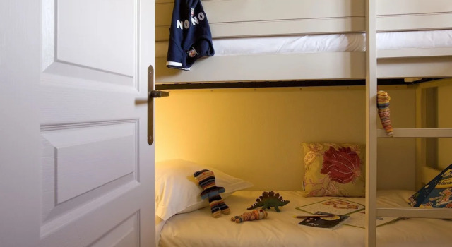 Bright Studio in French Style Near the Beach of Issambres, Забронировать Апартаменты/квартира Леp-Иссамбр Сен-Тропе залива