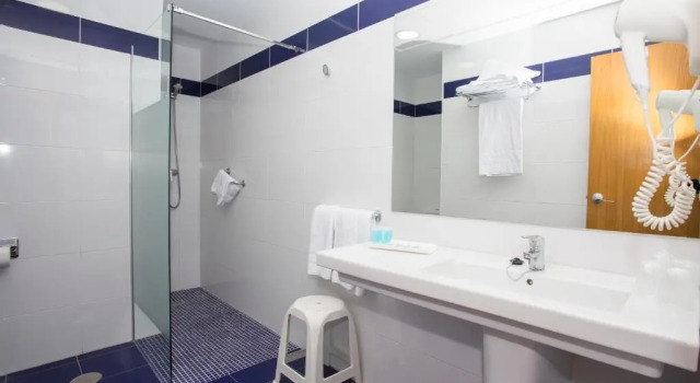 Двухместный номер Standard Hotel Voramar
