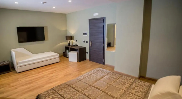 Полулюкс Hotel Europa Art Caserta