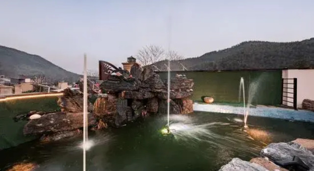 Yueling Laze｜Riparian Fishing｜Camping｜Pet-Friendly Resort, Boek Resort Huzhou Zhejiang