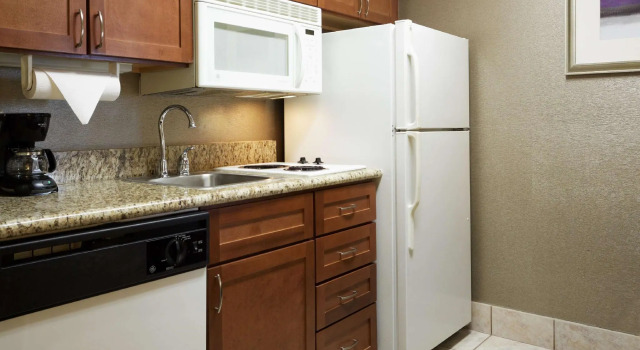 Двухместный люкс Homewood Suites by Hilton Raleigh-Durham Airport at RTP