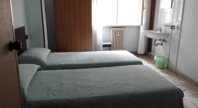 Одноместный номер Standard hotel mira