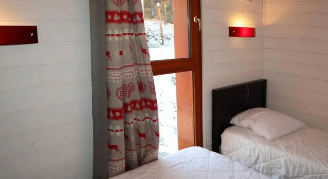 Superbe chalet mitoyen avec piscine, sauna, hammam, près des pistes, Les Orres 1800 - FR-1-322-63, Забронировать Шале Виллы Овернь-Рона-Альпы, Вилла