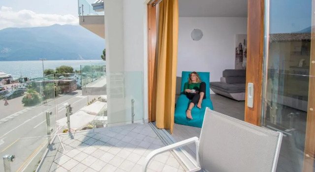 Апартаменты с видом на озеро Exclusive Suites Riva