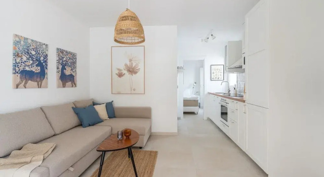 Lovely House With Private Pool in Burriana!, Забронировать Дом для отпуска Виллы Нерха, рядом с Tuesday Market, Вилла