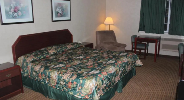 Люкс Garden City Inn