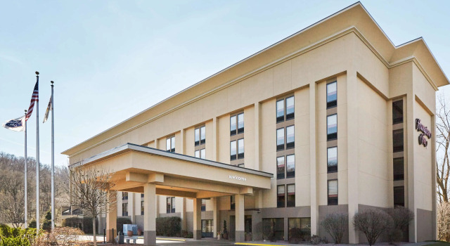 Hampton Inn East Peoria, Забронировать Отель Ист-Пеория Пеория