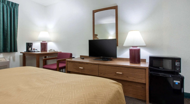 Двухместный номер Standard Econo Lodge Oacoma - Chamberlain West