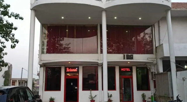 Hotel Varun and Restaurant By WB Hotels