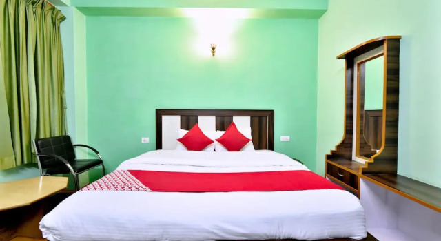 OYO 12740 Hotel Amandeep, Забронировать Отель Отели штата Химачал-Прадеш с завтраком, Завтраки