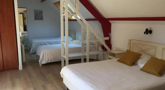 Семейный номер Standard с красивым видом из окна Logis Hôtel La Demeure du Perron