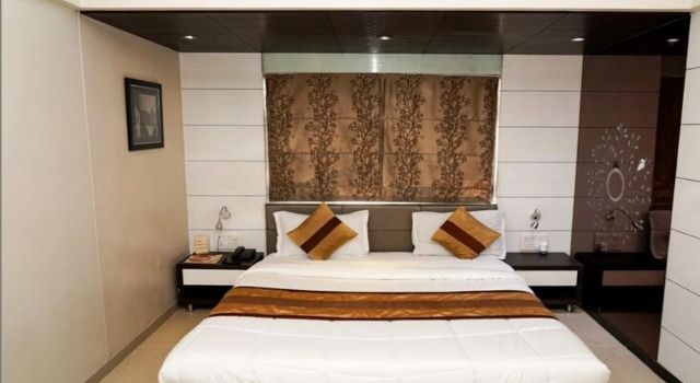 Номер Deluxe The Metro Park Hotel
