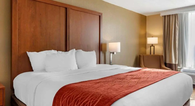 Номер Standard Comfort Inn & Suites Triadelphia - Wheeling