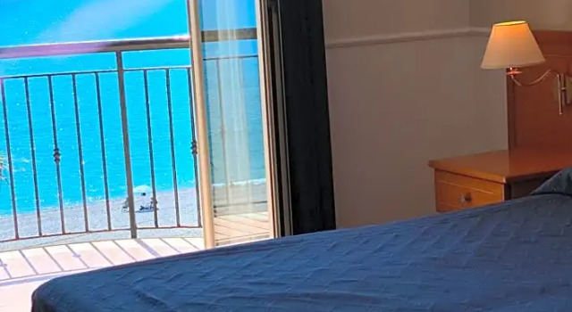 Standard Dreier Zimmer mit Meerblick Lions Hotel