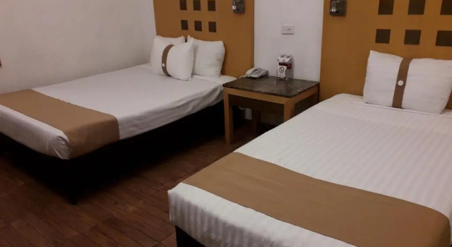 Трёхместный номер Standard c 1 комнатой Hotel Napoles