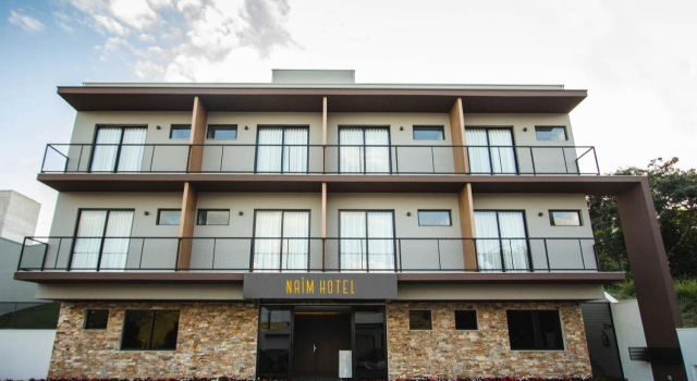 Naim Hotel