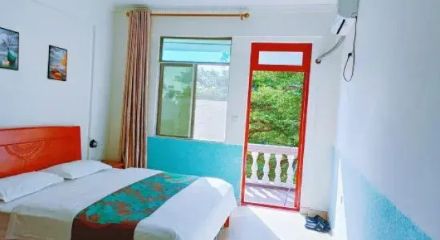 Семейный люкс с 2 комнатами Sanya Yuge Shiguang Village Villa Rental (Jiaotou Bay)