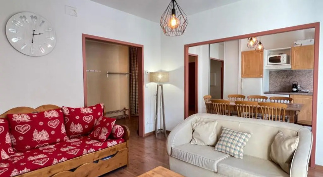 Grand T3 centre Cauterets 6 à 8 pers. WIFI. Balcon