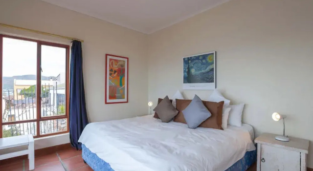 Whalesong Glencairn, Boek Vakantiehuis Glencairn Simon Town
