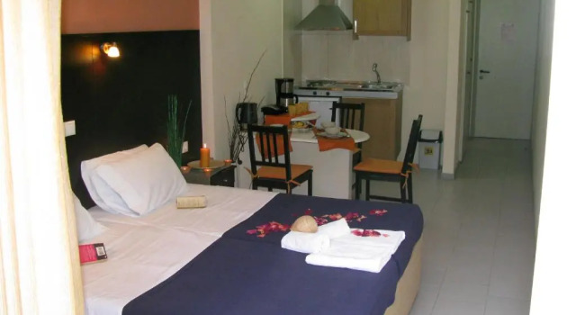 Villa Kokkinos