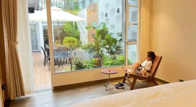 Семейный люкс с 2 комнатами с видом на внутренний двор Shaoxing Qinglan Mishe Homestay (Lu Xun's hometown Jindi Yintai City Branch)