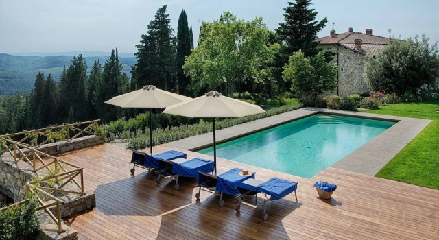 Luxury Chianti Between Grapes in Panzano Chianti, Book Hotel Greve in Chianti Chianti