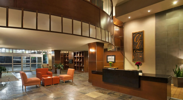 Four Points by Sheraton Victoria Gateway