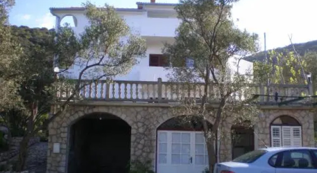 Apartment Zorka, Prenota Appartamento Supetarska Draga 