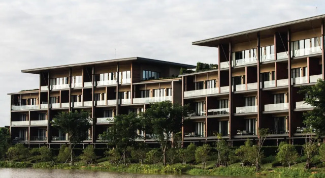 atta Lakeside Resort Suite