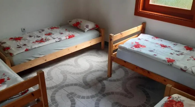 Четырёхместный номер Standard Aqua Hostel