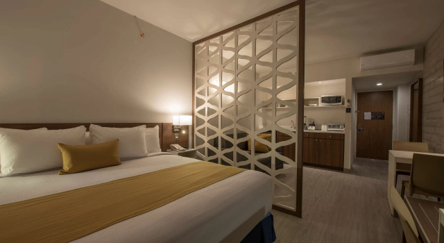 Microtel Inn & Suites by Wyndham San Luis Potosi, Prenota Hotel San Luis Potosi Messico