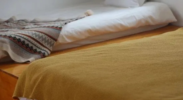 Кровать в общем номере Encounter Garden Great Wall Holiday Guesthouse