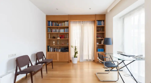 Lux apt w/ Acropolis view, Забронировать Отель Отели Афины с парковкой, рядом с Театр Каролос Коун "Театрон технис", Парковка