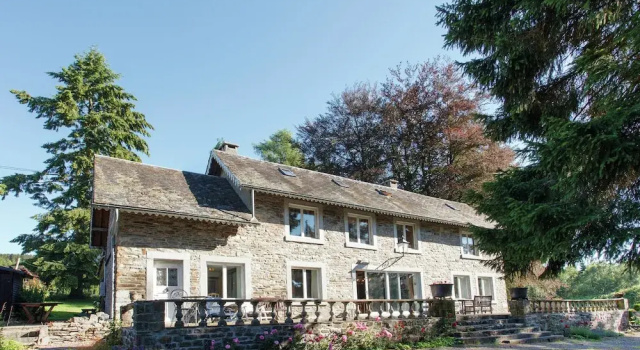 Коттедж Cosy Holiday Home in Lavacherie with Terrace