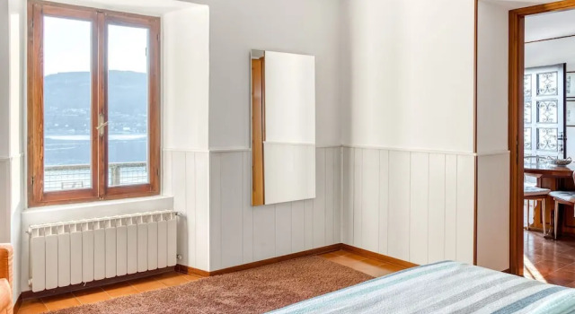 Garden-view Holiday Home in Verbania Near Seabeach, Забронировать Отель Вербания Озеро Лаго-Маджоре