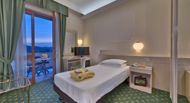 Hotel Terme Antoniano, Забронировать Отель Монтегротто-Терме Euganean Hills