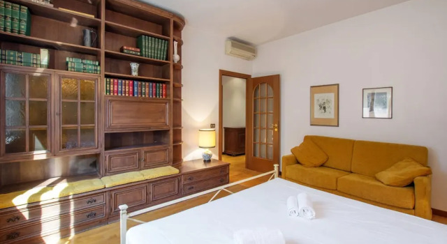Monginevra Old Fashioned House, Prenota Appartamento Roma Lazio