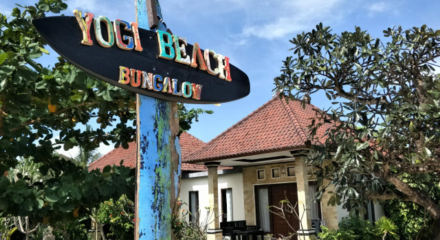 Yogi Beach Bungalow & Restaurant Lembongan, Забронировать Отель Отели Лембонган с парковкой, рядом с Пляж Нуса Лембонган, Парковка