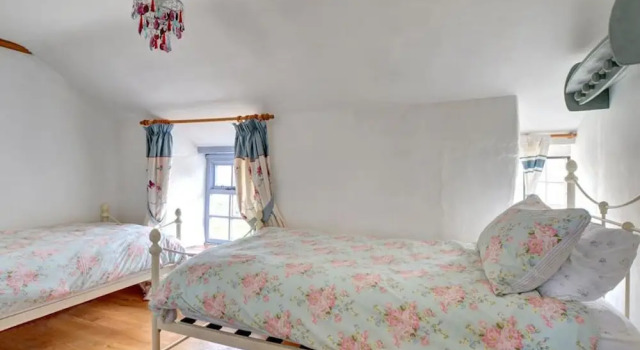 Authentic Holiday Home in Penrose near Beach, Забронировать Отель Отели Англии 3 звезды, 3*