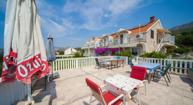 Студия Apartments Galić