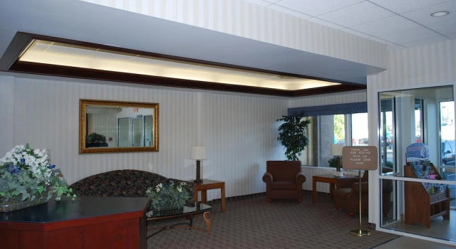 Clinton Inn & Suites, Buchen Sie Hotel Port Clinton Ohio