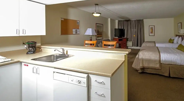 Четырёхместный номер Standard Hôtel Saint-Laurent Montréal