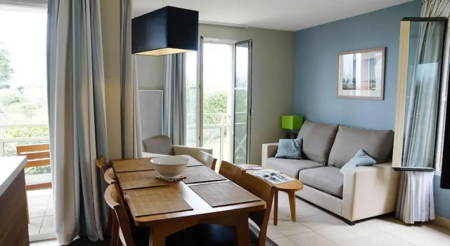 Nice Apartment With a sea View, Rezerwuj Apartament Saint-Malo 