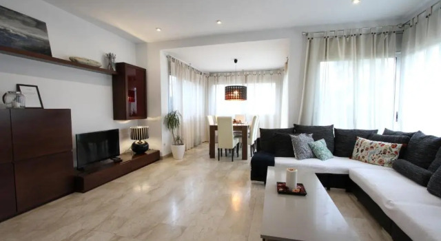 Beach House Castelldefels, Забронировать Отель Кастельдефельс Baix Llobregat