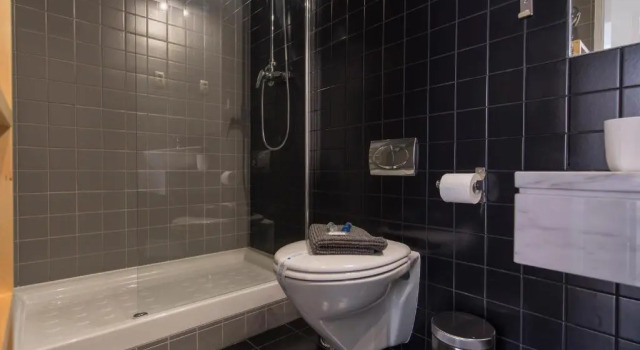 Апартаменты Lovelystay - Bright And Spacious Flat in Graça