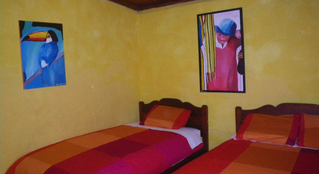La Casa Amarilla, Reserva ahora Albergue Baños Tungurahua