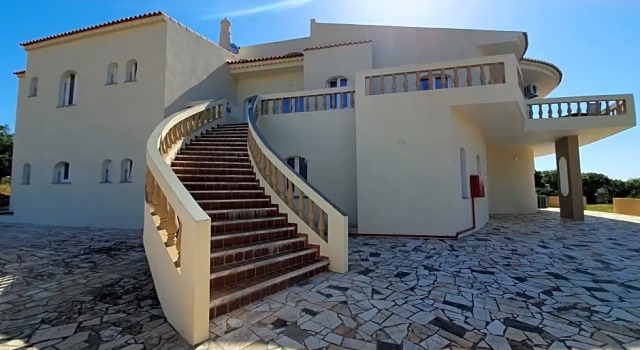 HoSTEL LIS FLOWER, Prenota Ostello Ostelli a Luz, Ostello