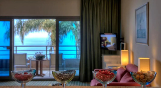 Двухместный номер Standard Le Royal Hotel - Beirut